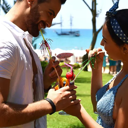 Star Elegance 5* Side