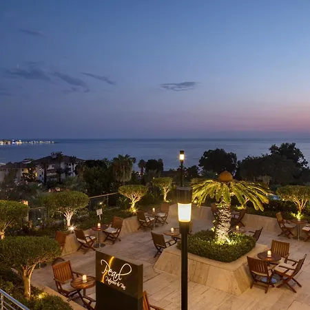 Resort Star Elegance Side