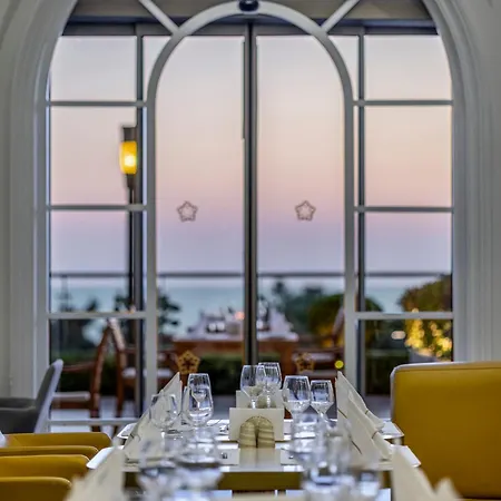 Resort Star Elegance Side