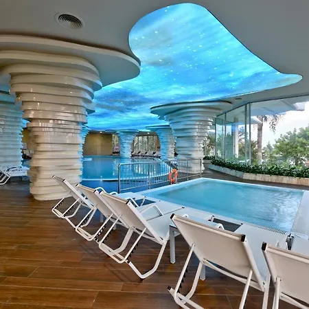 Semesteranläggning (resort) Star Elegance Side